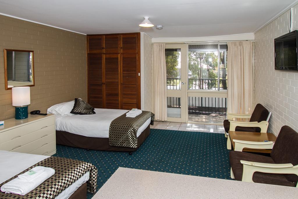 Blayney Leumeah Motel 외부 사진
