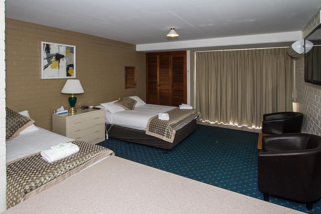 Blayney Leumeah Motel 외부 사진